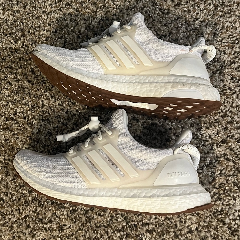Adidas Ivy Park x UltraBoost
